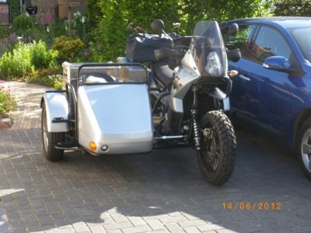 1. KTM 950 adv. vakantiegereed.JPG