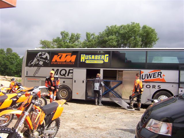 nieuwe bus 2 verkleind.jpg