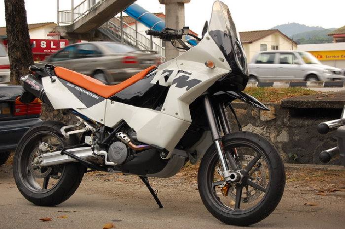 adv on sm wheels.jpg