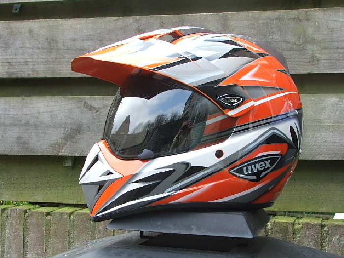 advertentie motorpak, helm em hhandschoenen 001.jpg