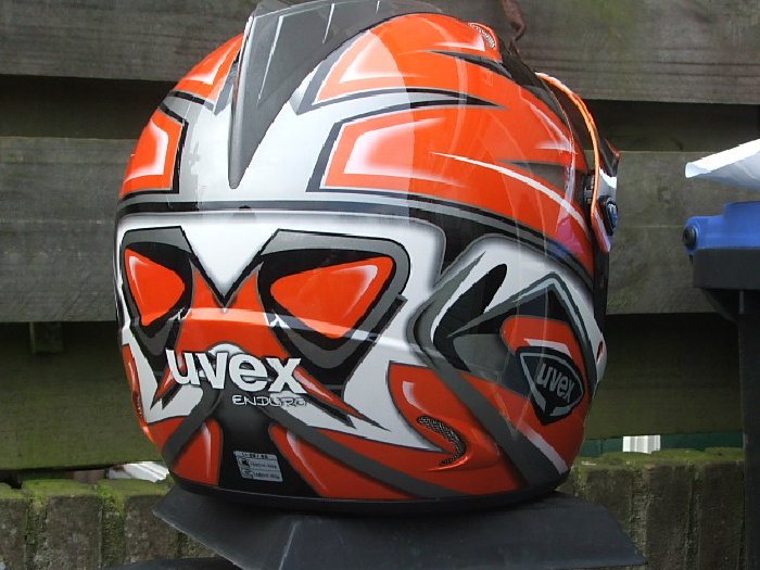 advertentie motorpak, helm em hhandschoenen 003.jpg