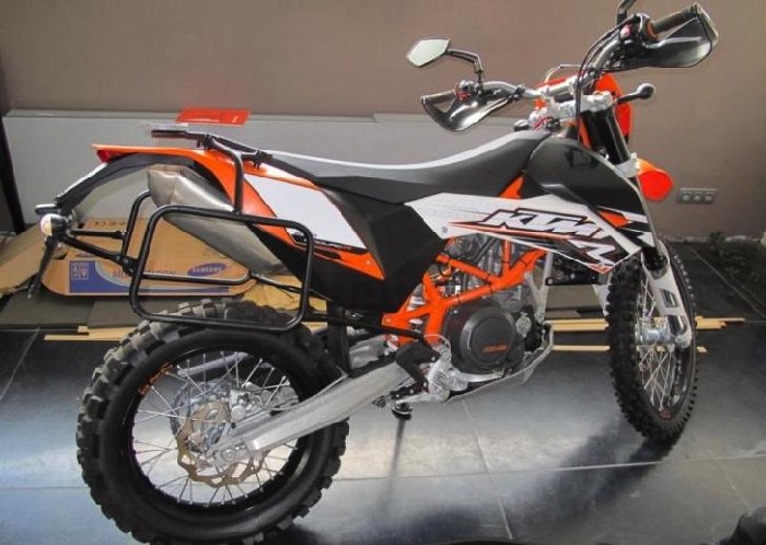 KTM 6902.jpg